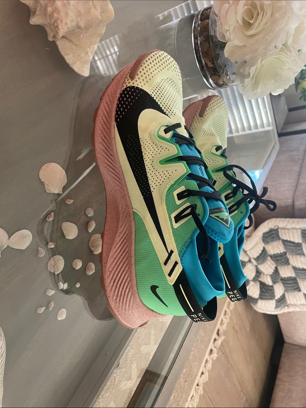 Nike Men’s Pegasus Trail 2 Barely Volt/ BlackLaser Blue Volt Discret / Bleu